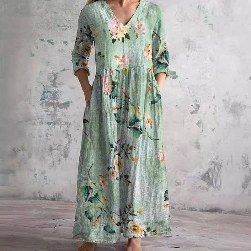 Robe d’été fleurie verte, col V et manches trois-quarts, coupe ample