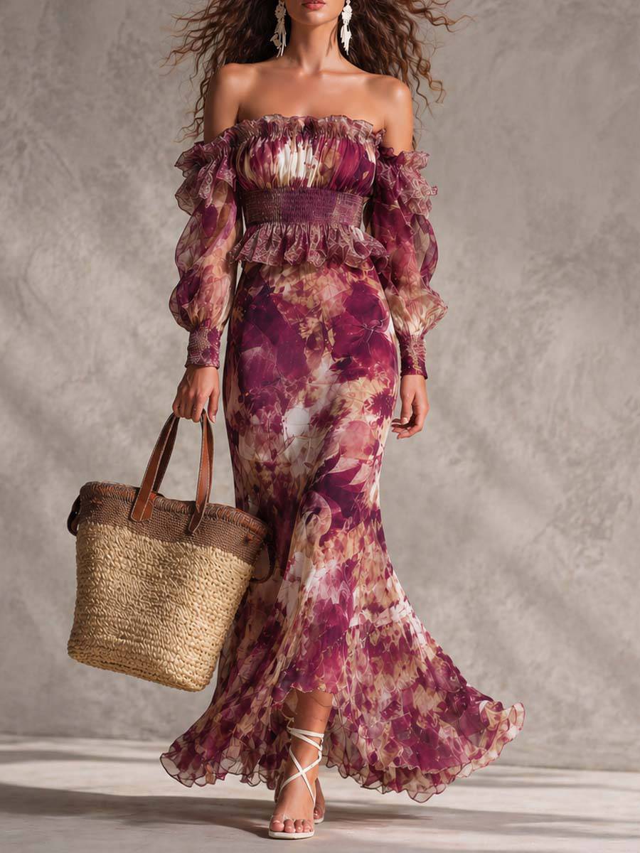 Robe longue motif floral, épaules dénudées, volants épaules, avec sac en paille