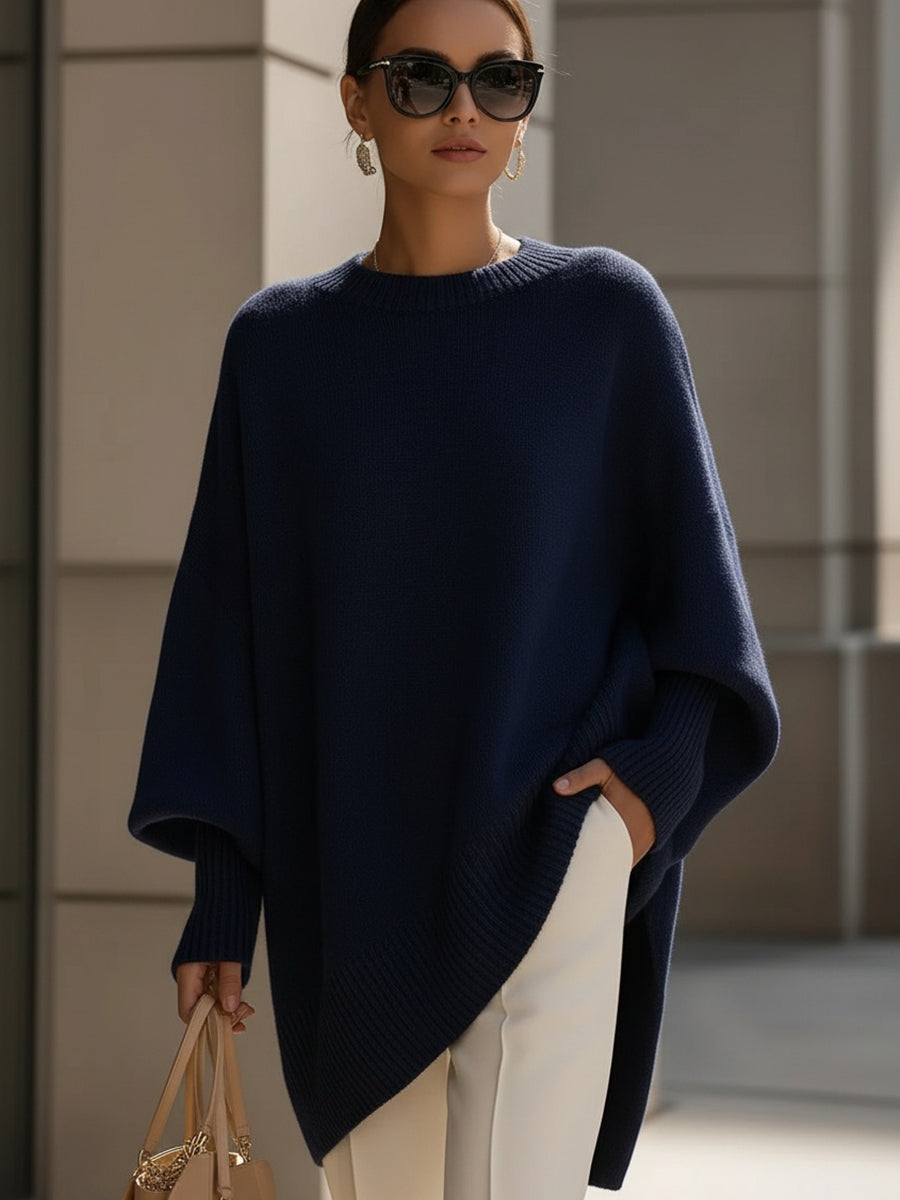 Pull ample à coupe fluide bleu marine, maille texturée, col rond, manches larges, ourlet côtelé