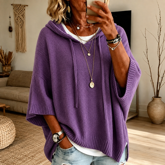 Poncho pull violet en maille douce avec capuche et ouverture sur le devant