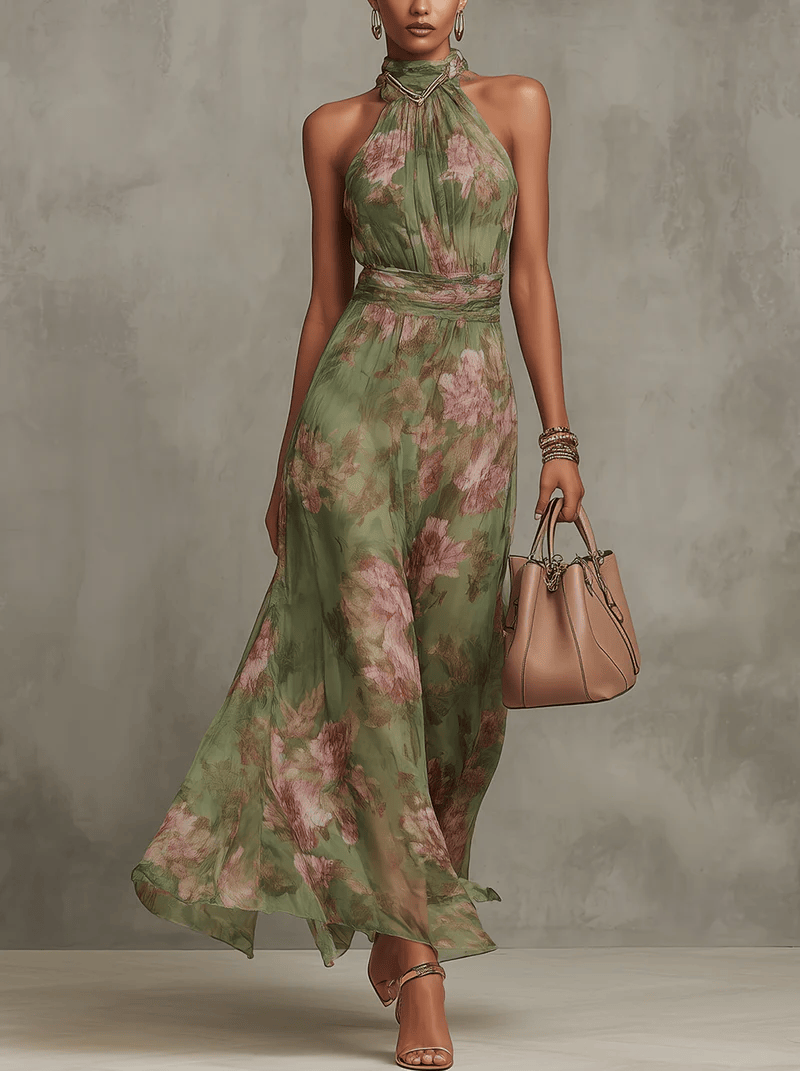 Robe longue fleurie sans manches, encolure haute, vert sauge et fleurs roses, ourlet fluide.