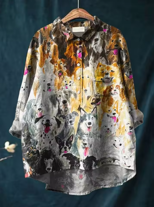 Blouse à manches longues boutonnée, portraits de chiens multicolores sur fond clair