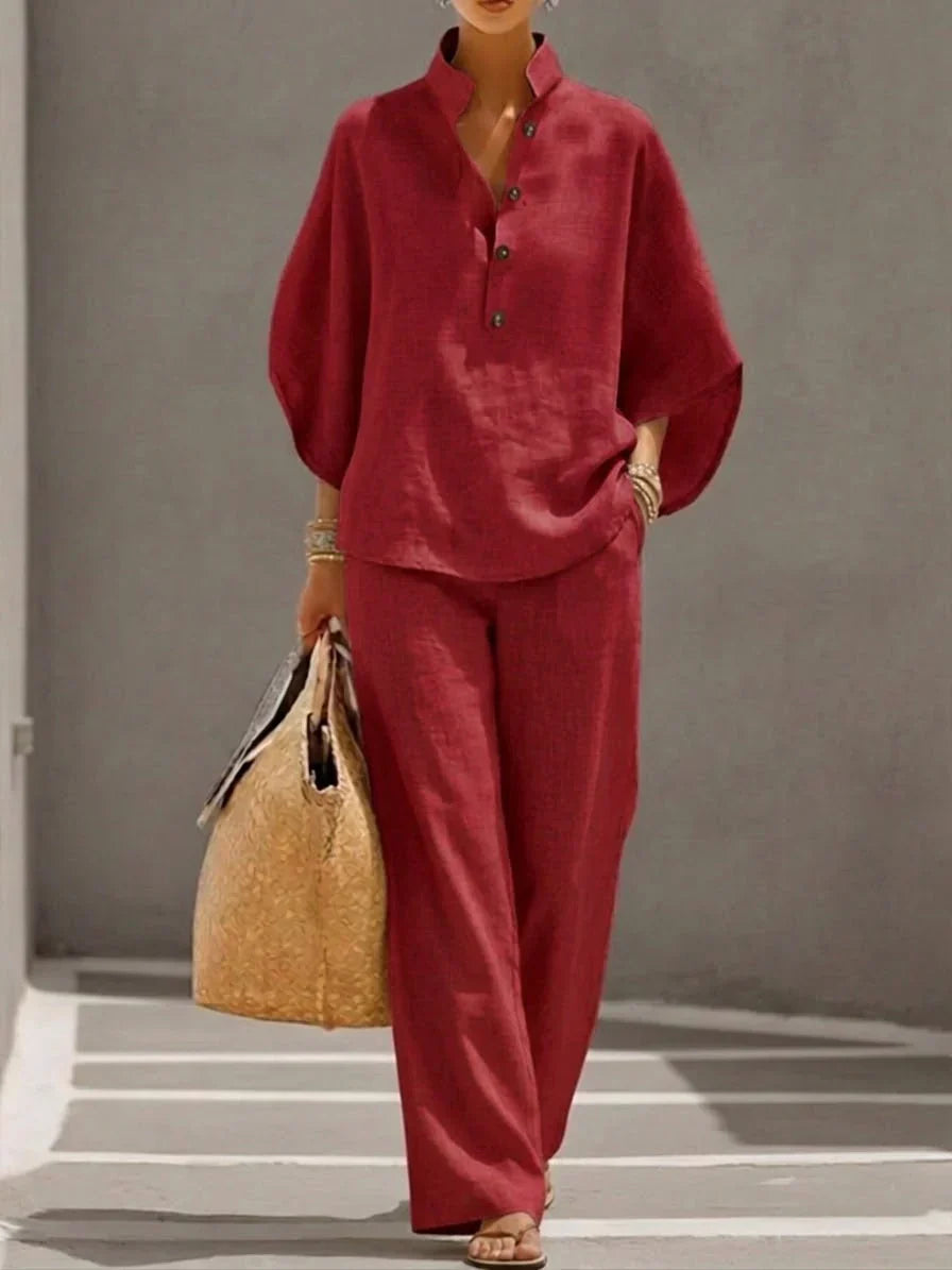 Ensemble en lin rouge : haut à manches chauve-souris boutonné et pantalon ample
