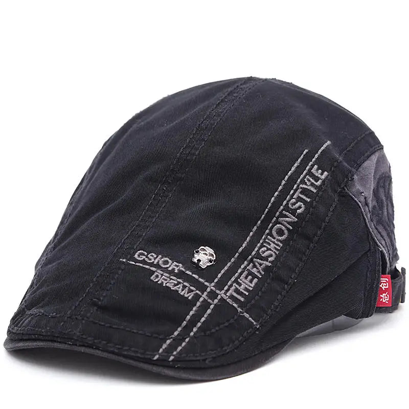 Casquette d’été Bloom™ noire, vue latérale avec inscription « THEFASHIONSTYLE ».