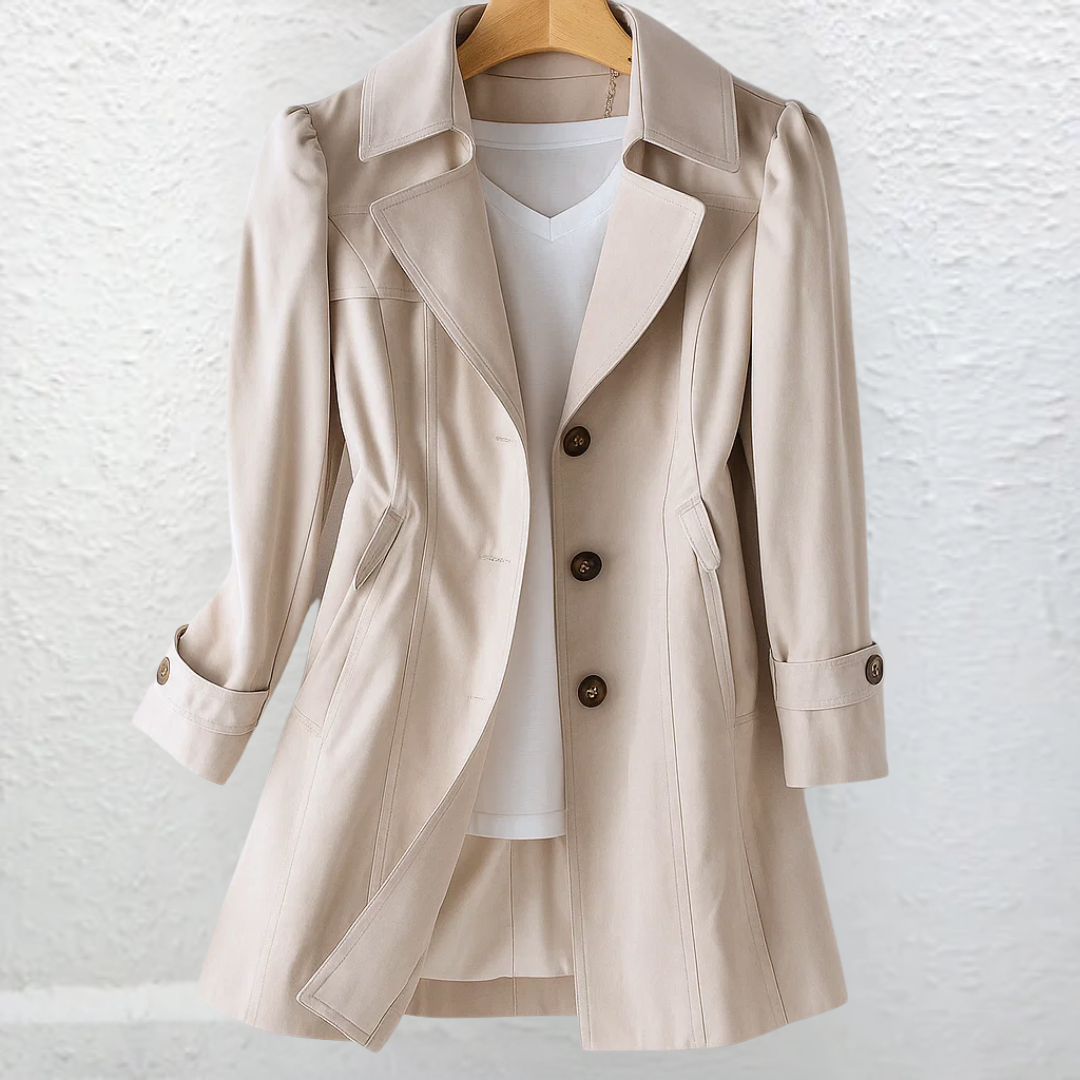 Manteau d’été vintage beige clair, boutonnage central, poches plaquées, ceinture à la taille