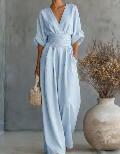 Combinaison bleu clair décolleté V, manches bouffantes, taille froncée, jambes larges
