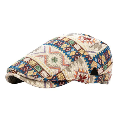 Casquette rétro Bloom™ beige à motifs géométriques rouges et bleus, vue de profil