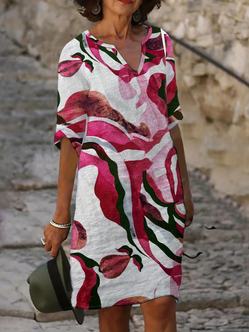 Robe d’été légère blanche à motifs rose et rouge, encolure V, manches courtes