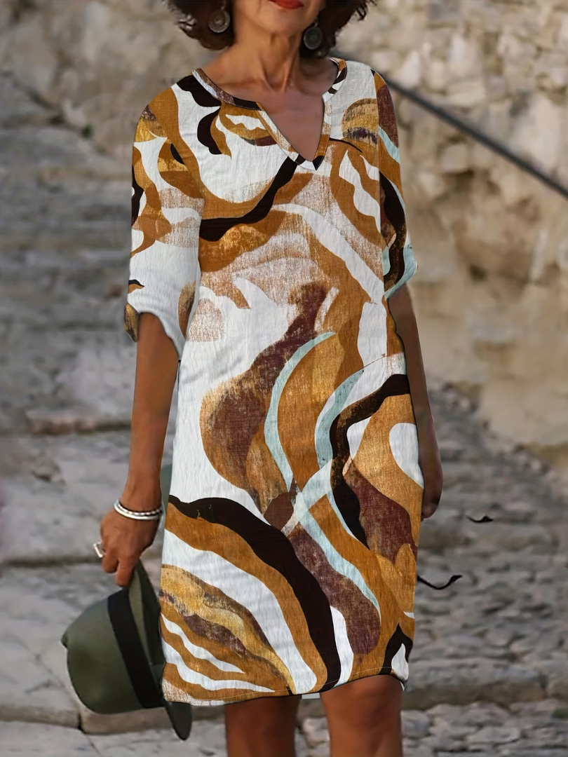 Robe d’été légère blanche à motifs bruns et bleus, encolure V, manches courtes