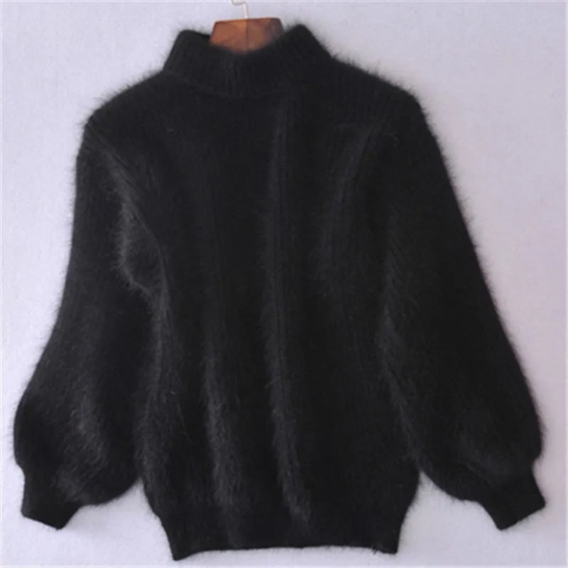 Pull col roulé noir en maille, manches longues amples, coupe droite