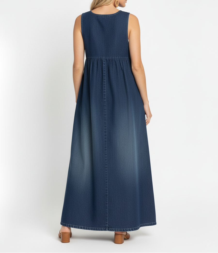 Robe maxi en denim bleu, vue de dos, sans manches, coupe ample