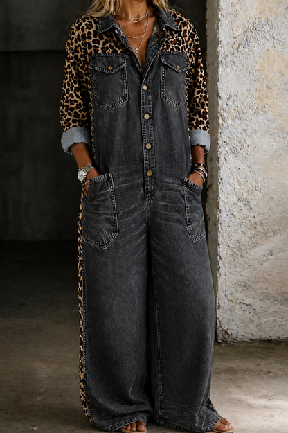 Combinaison-short en jean noir/gris très foncé, manches longues, boutons, poches poitrine