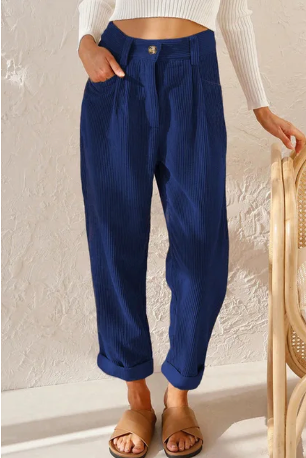 Pantalon casual côtelé bleu nuit, taille haute boutonnée, poches et ourlet resserré