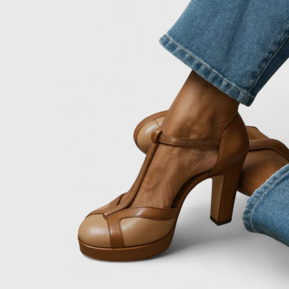 Chaussures à talons Seliora en cuir brun, plateforme et bride à la cheville