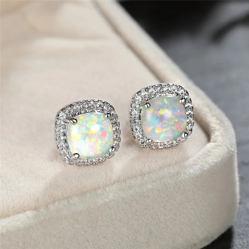 Boucles d’oreilles argent à opale de feu rondes, monture pavée, clous