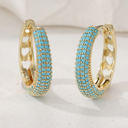 Paires de créoles dorées, bord festonné de perles turquoise