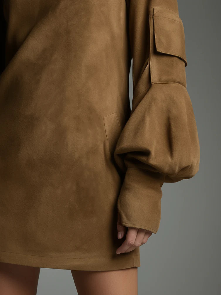 Bibiane | Mini Robe Oversize en Suédine à Col Montant