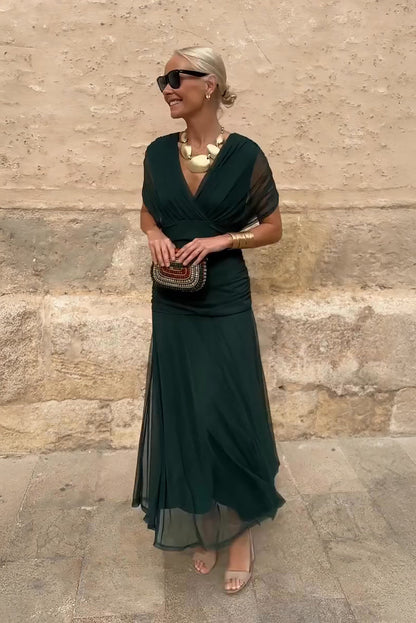 Robe maxi verte foncée à col V drapé, manches courtes, superposition en voile