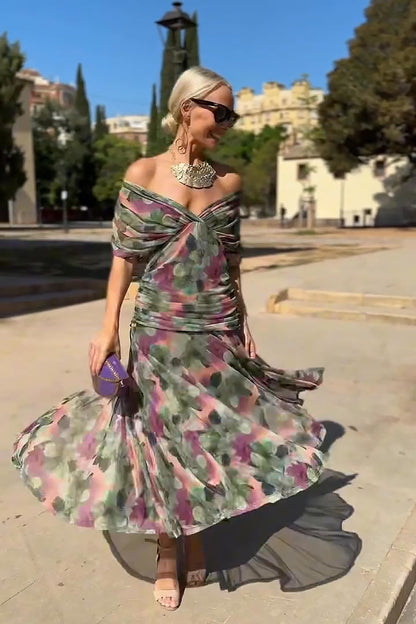 Robe longue à épaules dénudées multicolore, en voile plissé, volant ample