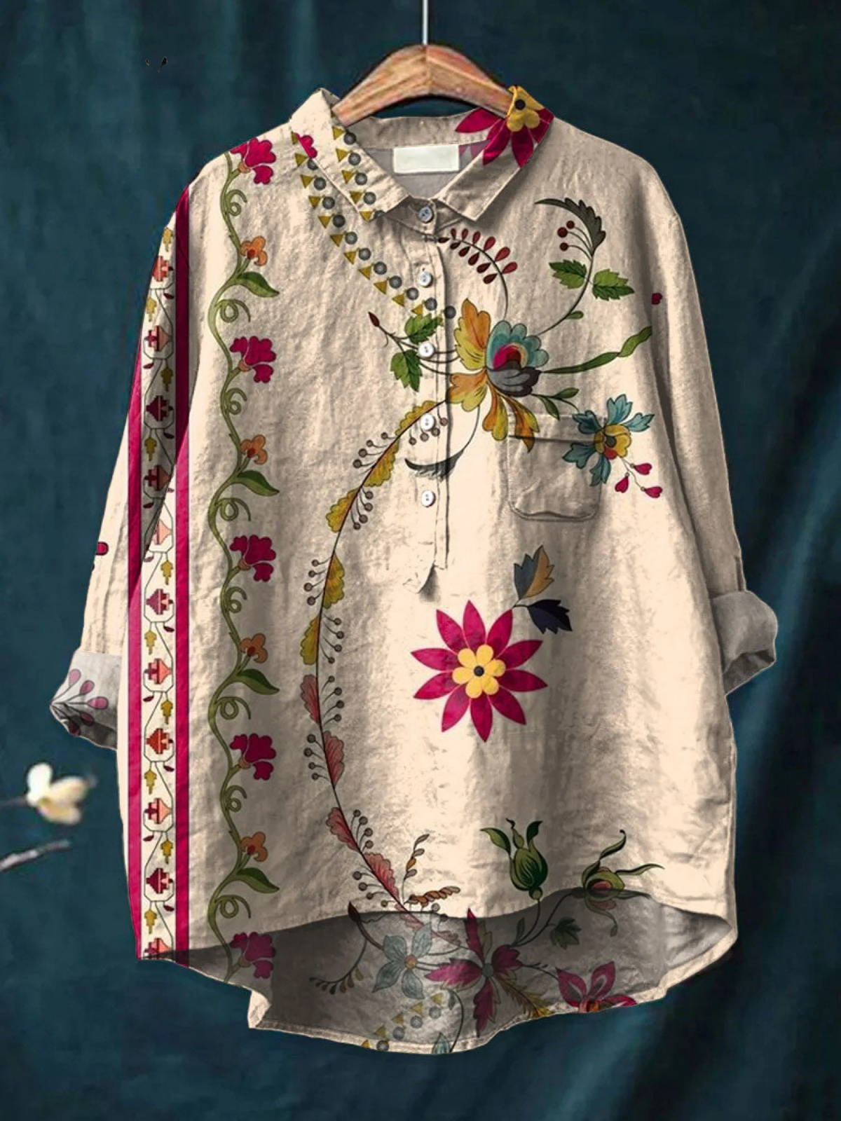 Chemise légère à manches longues, imprimé floral multicolore, col boutonné.