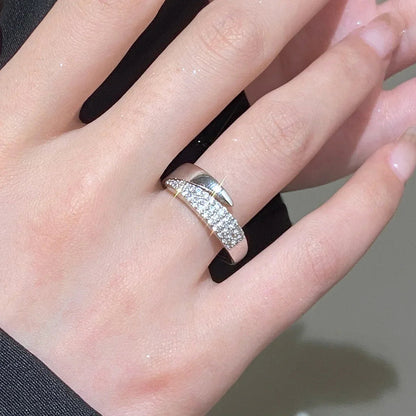 Leyna - Bague Symbolique Élégante