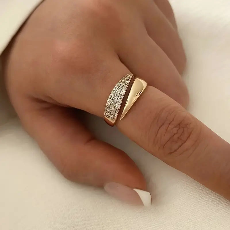 Leyna - Bague Symbolique Élégante
