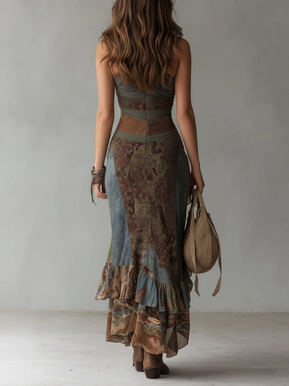 Robe longue à imprimé ethnique, fente haute, ourlet volanté et bretelle
