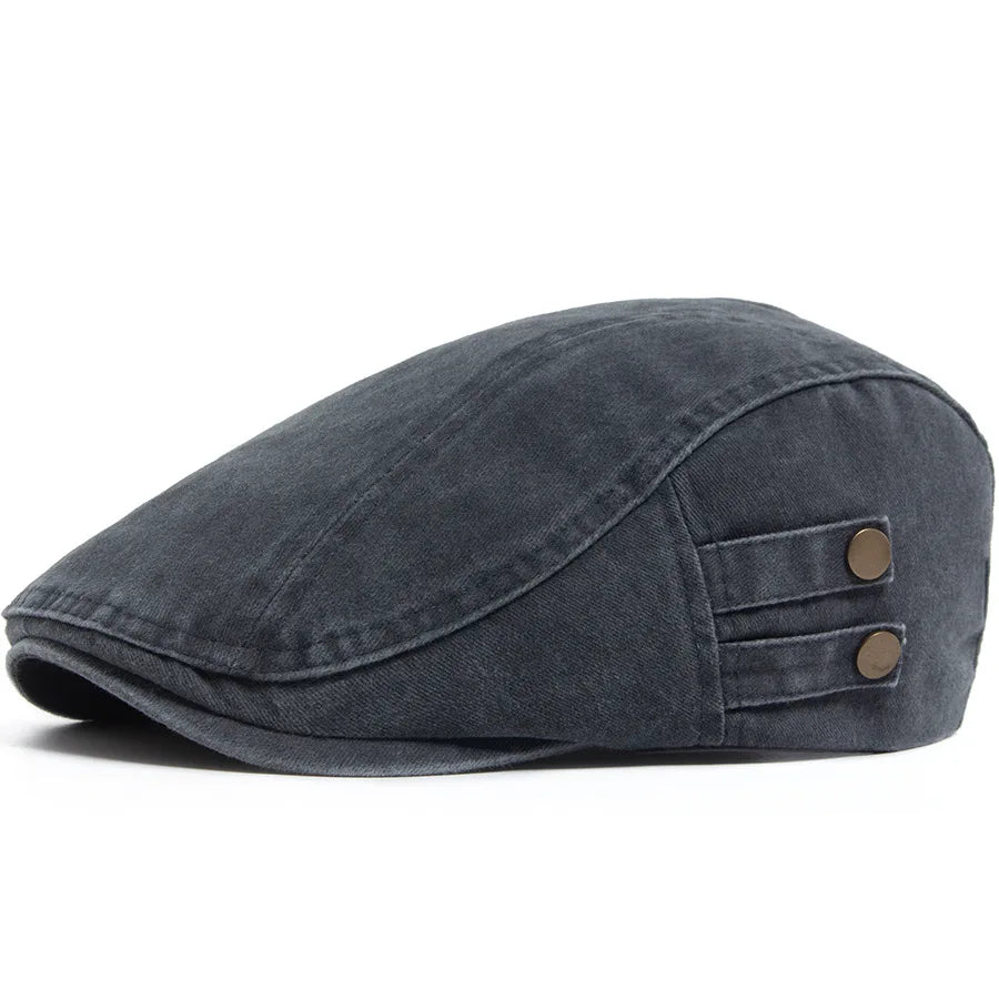 Casquette vintage homme gris moyen, visière courbe, deux boutons décoratifs sur le côté.