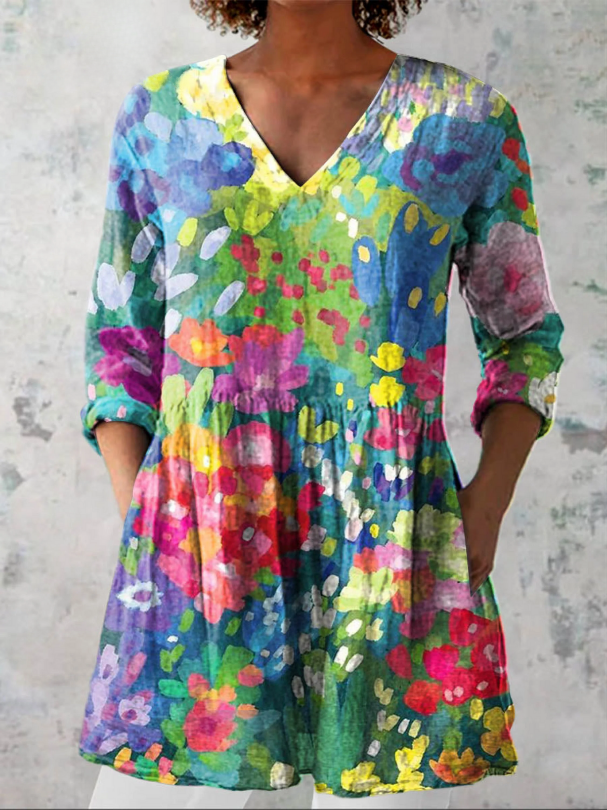 Blouse longue multicolore à col en V, manches trois-quarts bouffantes, tissu léger