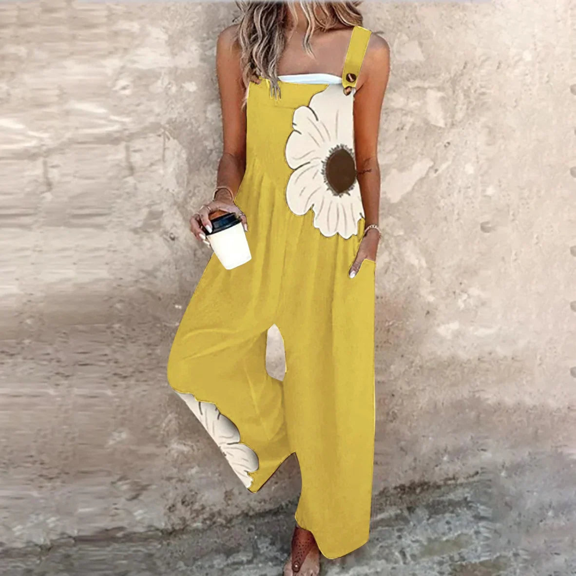 Combinaison sans manches jaune à jambes larges, grande fleur blanche appliquée