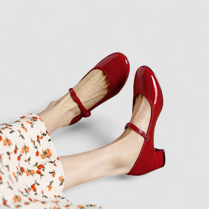 Ballerines rétro Roxane™ rouges, brides réglables, talon bas carré.