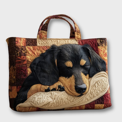 Sac matelassé avec applique de chien noir et beige, anses en tissu, grand format.