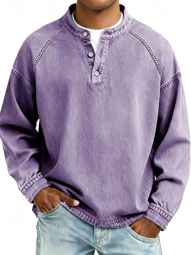 Pull henley manches longues délavé violet, encolure boutonnée, poignets côtelés