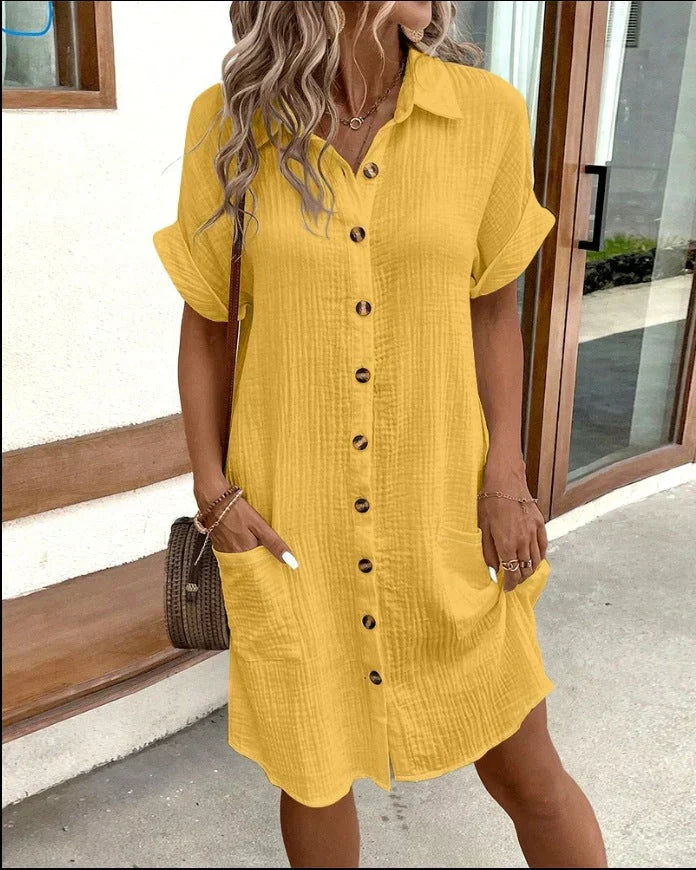 Robe polo oversize jaune, col, manches courtes, boutonnage, poches latérales