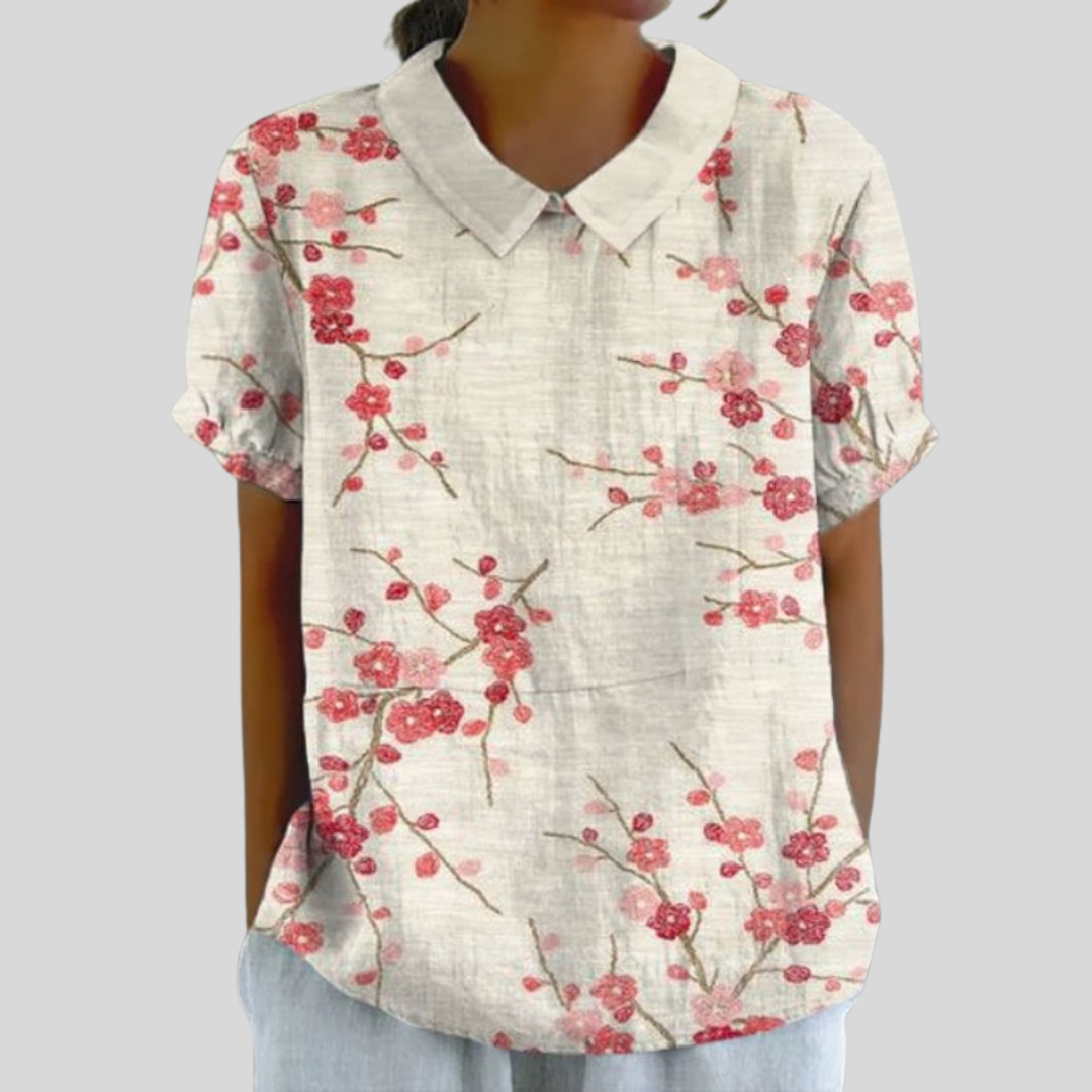 Chemisier en lin léger blanc cassé, imprimé fleurs rouges, col chemise, manches courtes