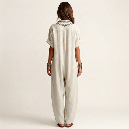 Amarina | Robe maxi en lin avec col en V brodé