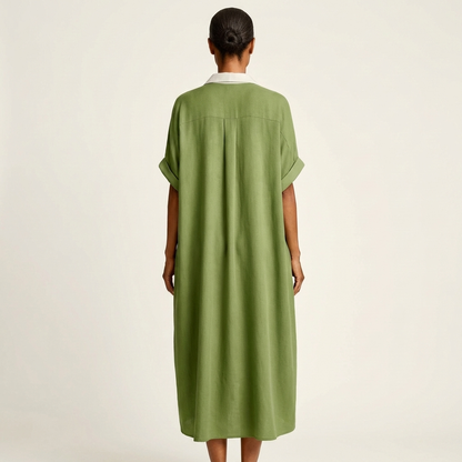 Kamira | Robe Maxi à Manches Courtes avec Col Contrasté et Boutons Frontal