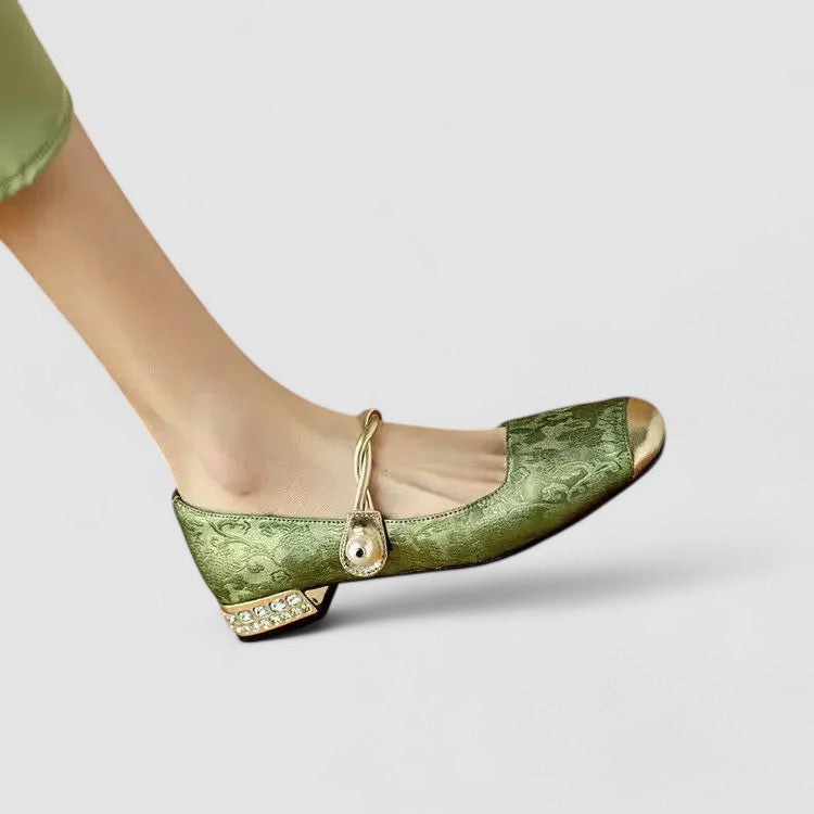 Ballerines bébé Florine™ vertes texturées, bride avec boucle et semelle ornée de strass