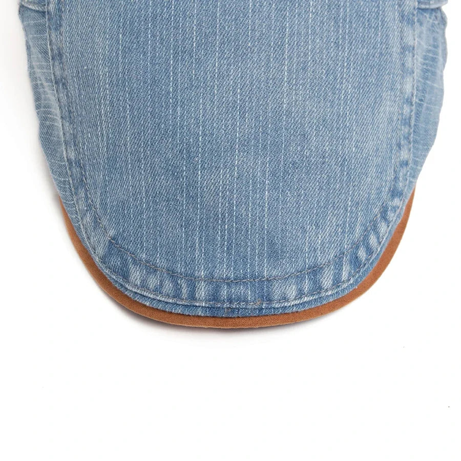Casquette en jean bleu clair pour homme, vue arrière avec ourlet et couture en bordure